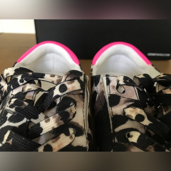 Kenneth Cole New York Kam Eo Animal Print Sneaker - size 7 - Picture 12 of 13